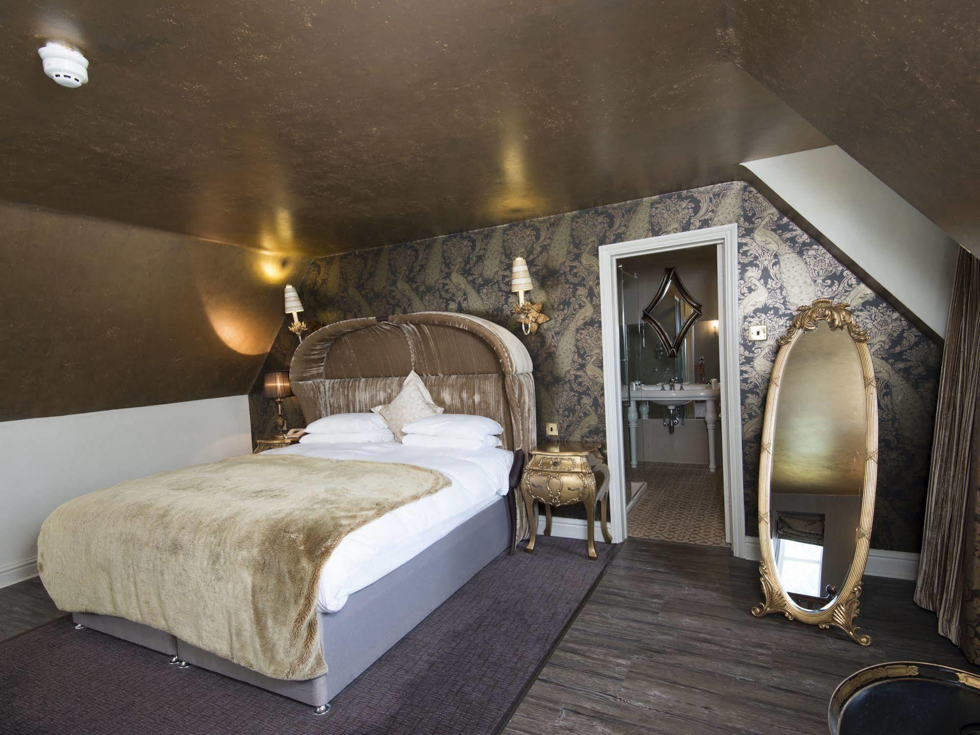The Spread Eagle 3*